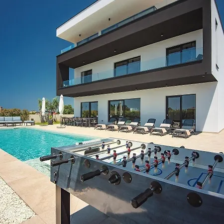 Holiday home Aquarius Near Pula